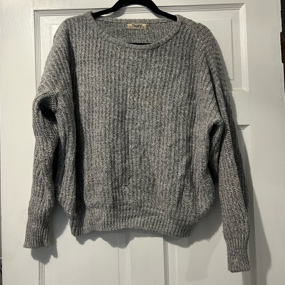 Aritzia TNA Knitted Sweater - Picture 2 of 4